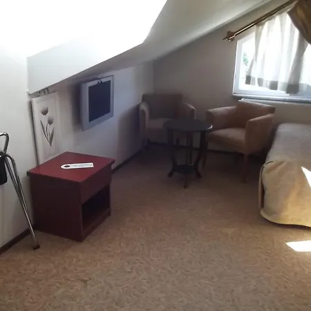 מלון Gaye Hotel 3*