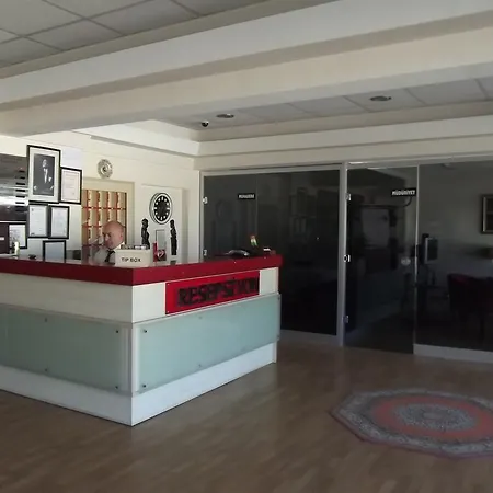 מלון Gaye Hotel בולו